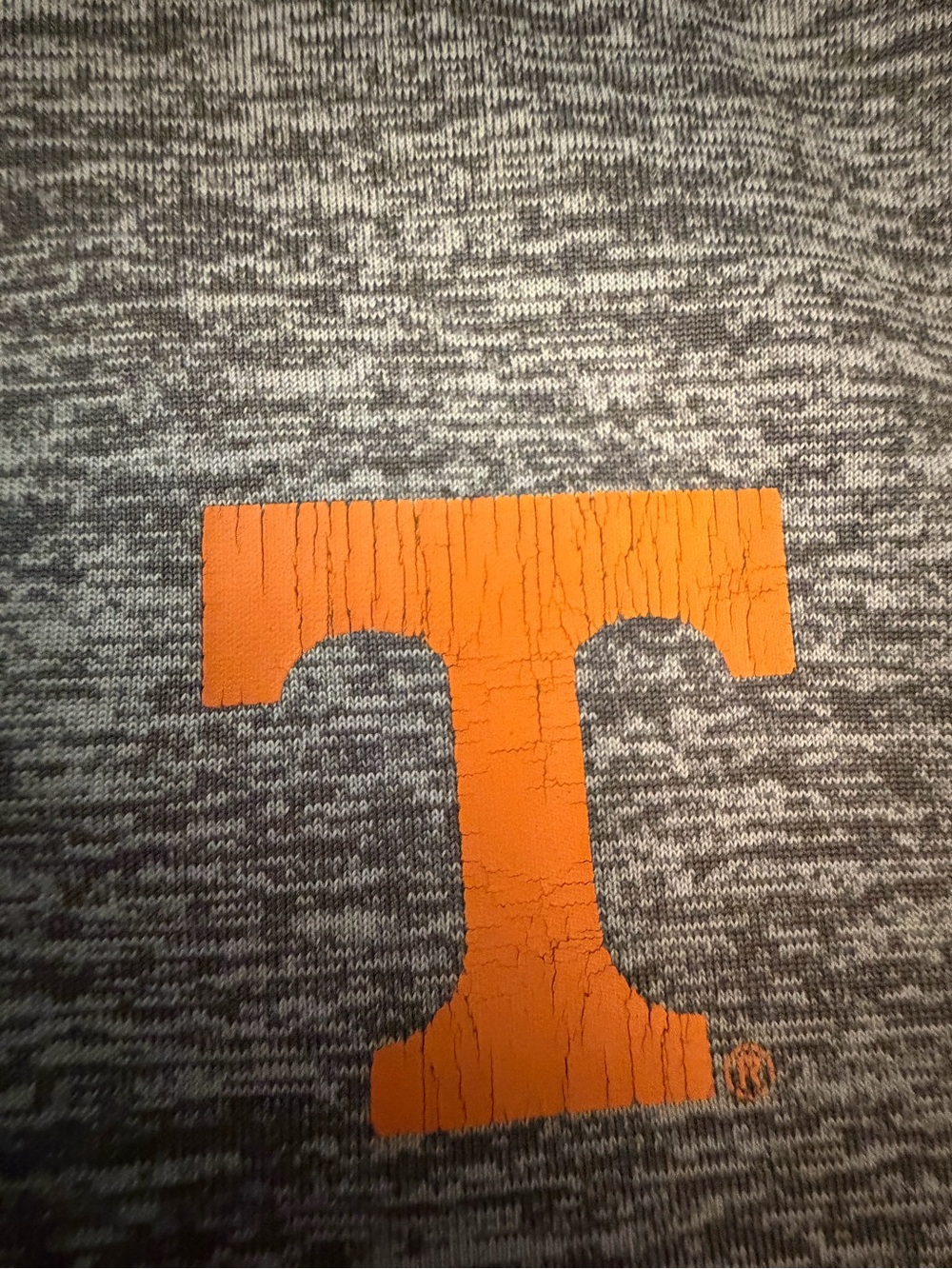 Colosseum Men's Gray Short Sleeve TN VolsV-Neck Tee with Orange 'T' Chest Accent - Picture 4 of 4